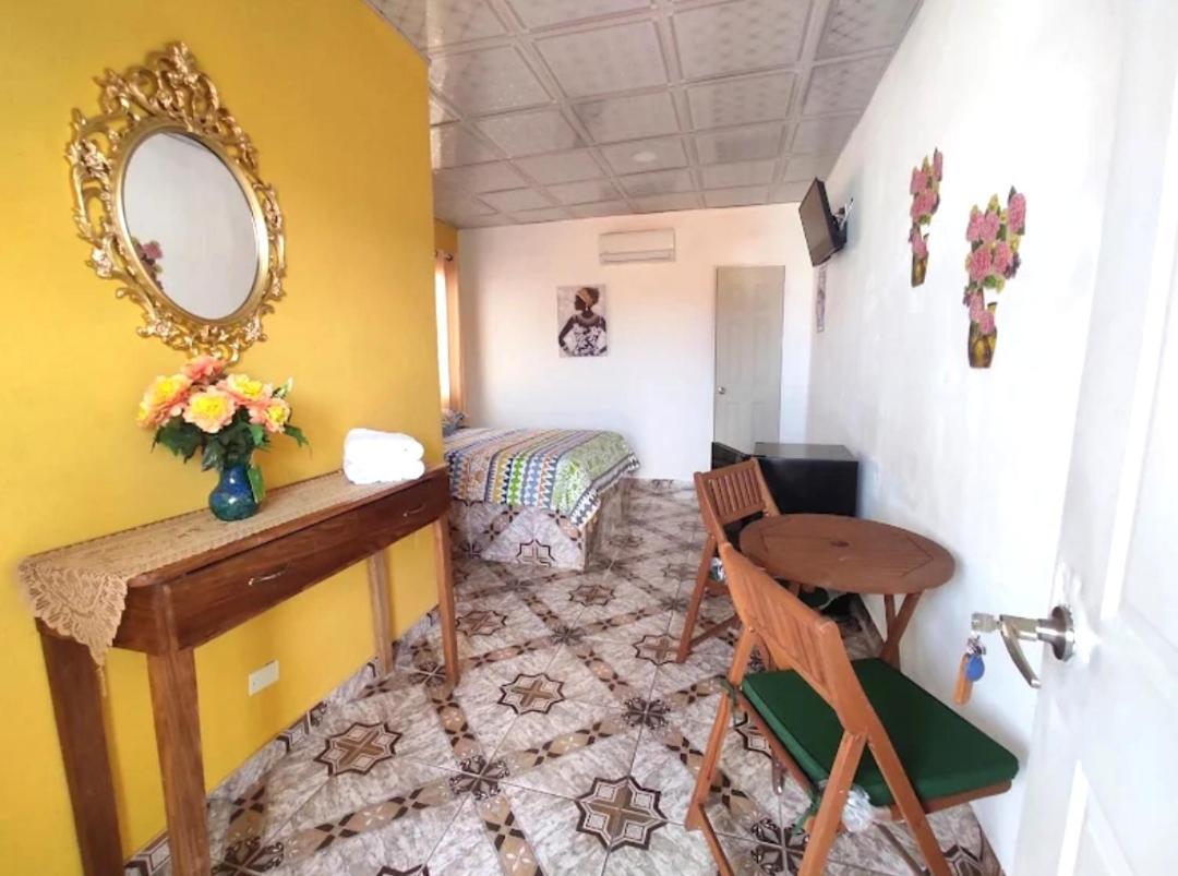 Belo Bay Apartment Hotel Портобело Экстерьер фото