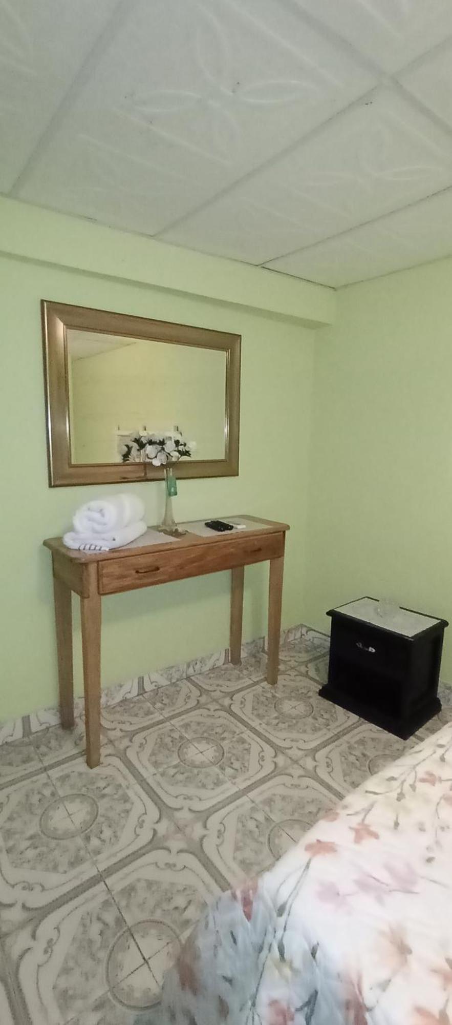 Belo Bay Apartment Hotel Портобело Экстерьер фото